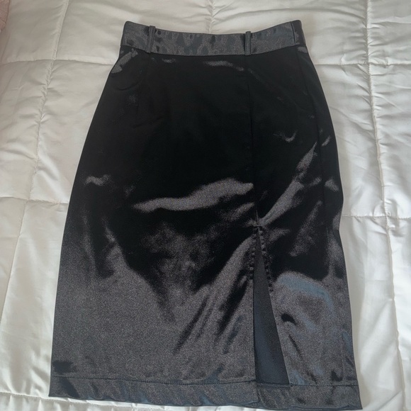 Sexy Black Silk Skirt! - Picture 2 of 6